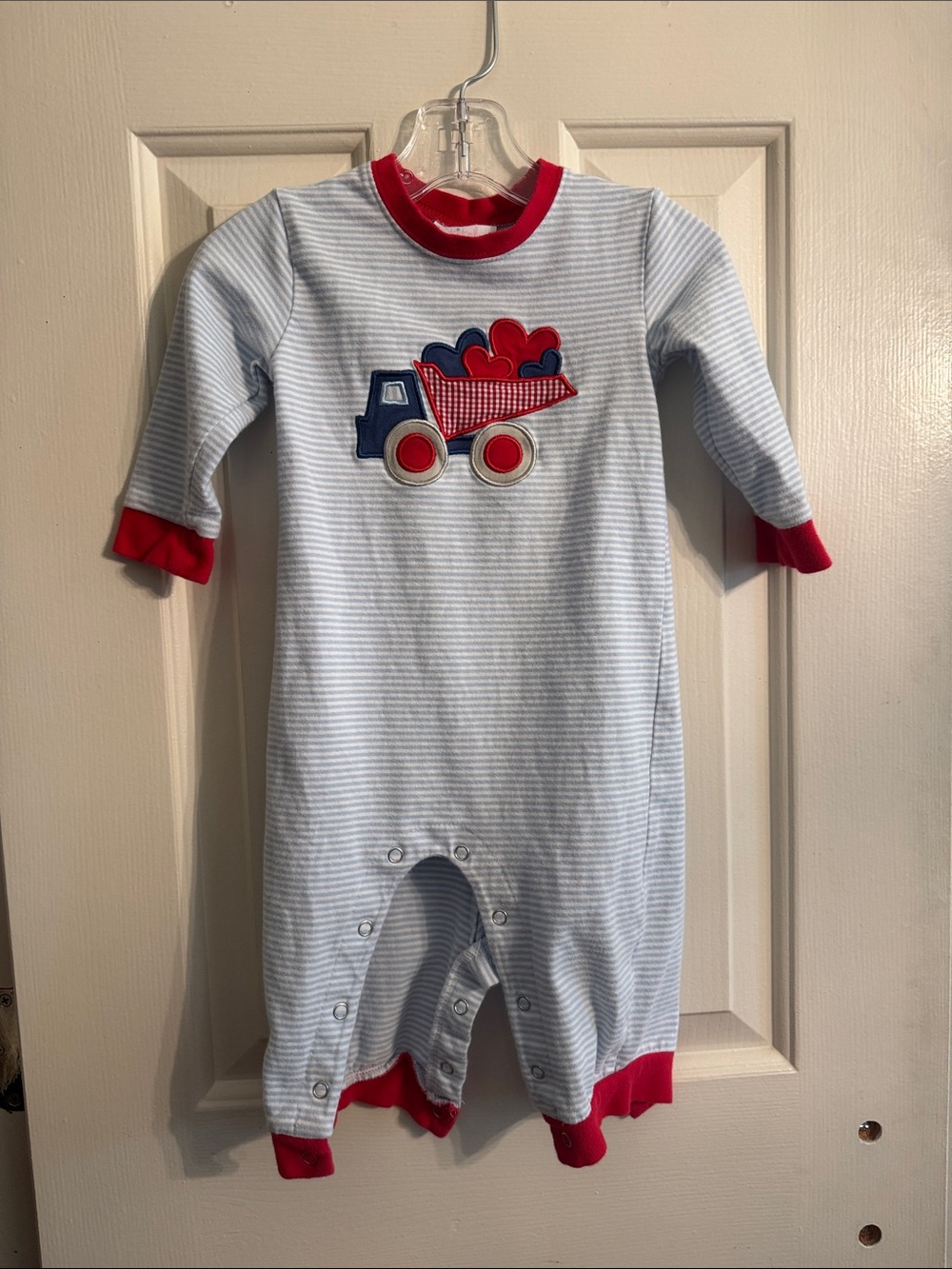 Stitchy Fish 12M Long Sleeve Romper Blue & Red Truck Carrying Hearts